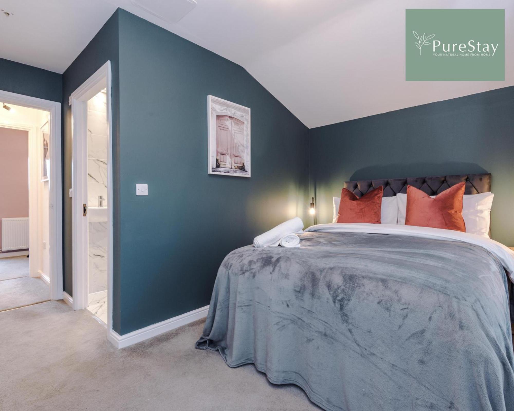 Stunning Five Bedroom Manchester House With Free Parking By Purestay Short Lets & Serviced Accommodation Екстериор снимка