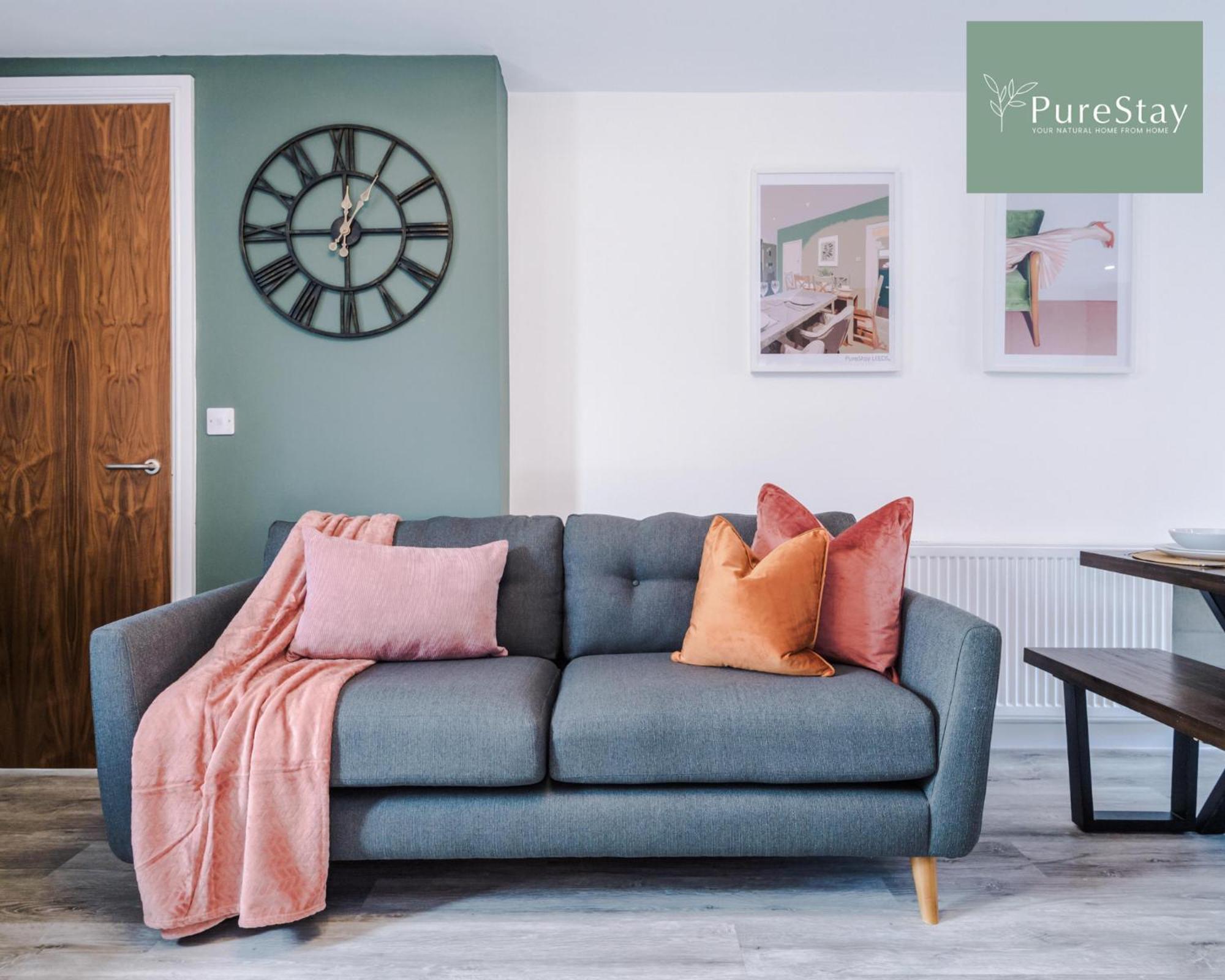 Stunning Five Bedroom Manchester House With Free Parking By Purestay Short Lets & Serviced Accommodation Екстериор снимка