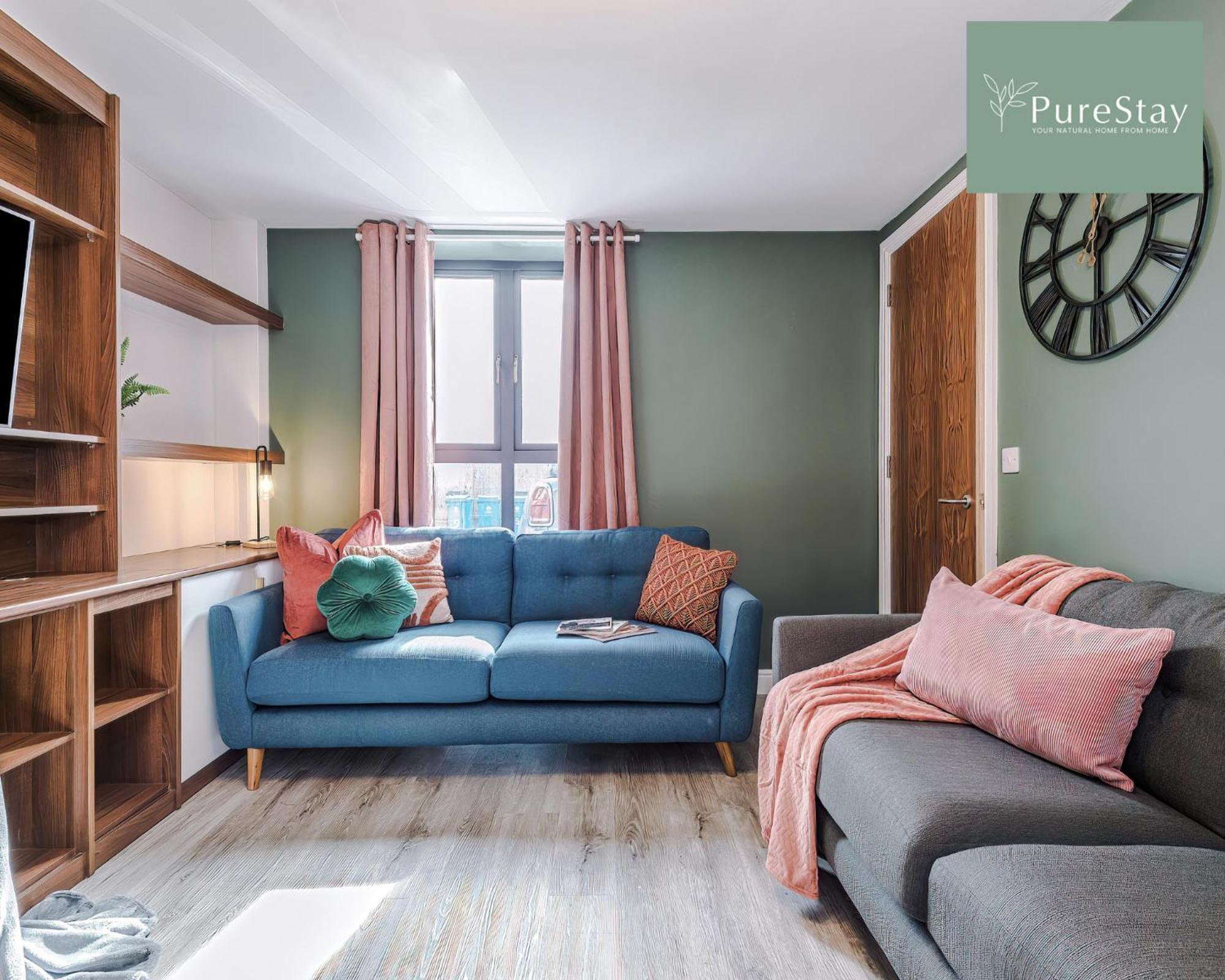 Stunning Five Bedroom Manchester House With Free Parking By Purestay Short Lets & Serviced Accommodation Екстериор снимка