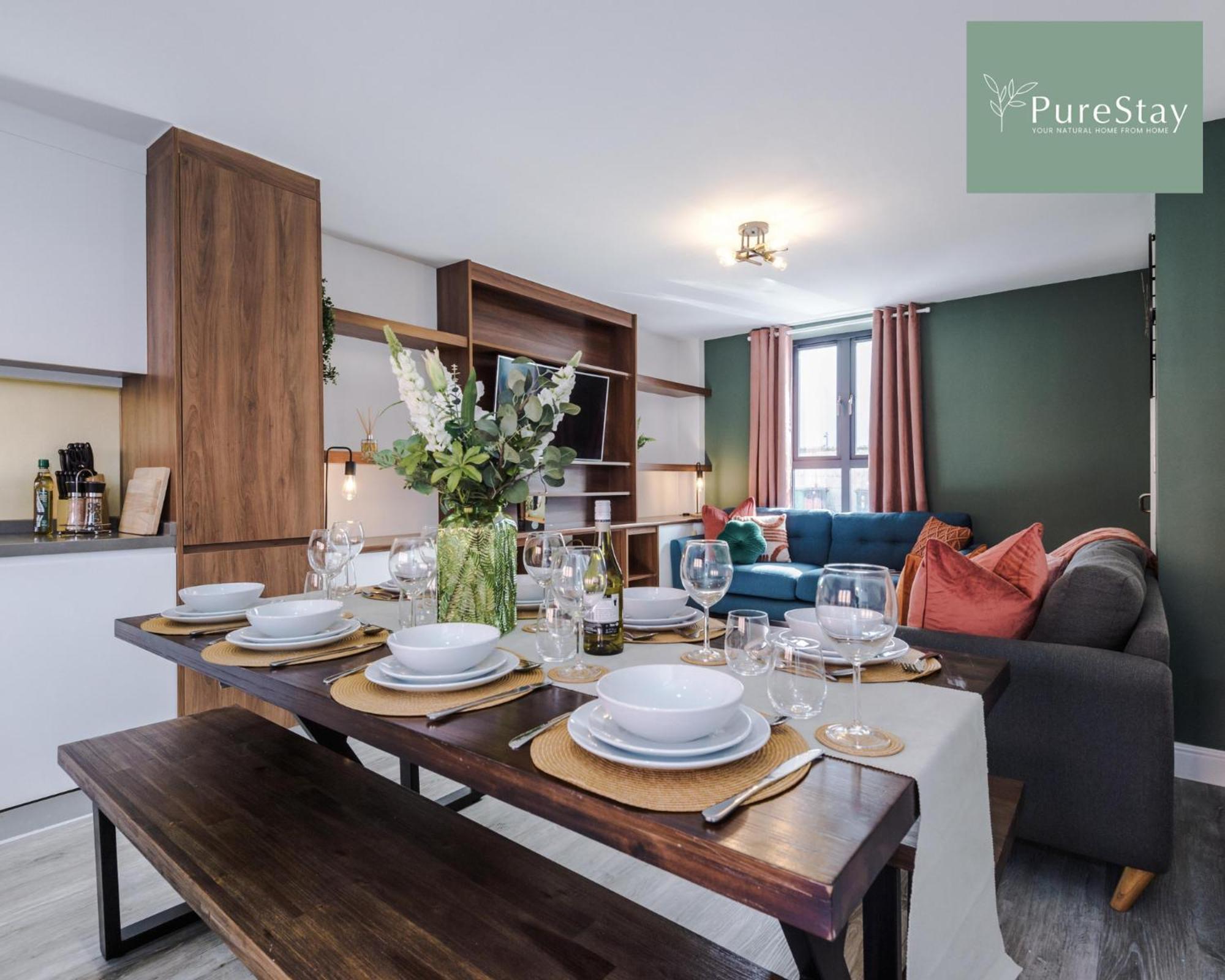 Stunning Five Bedroom Manchester House With Free Parking By Purestay Short Lets & Serviced Accommodation Екстериор снимка
