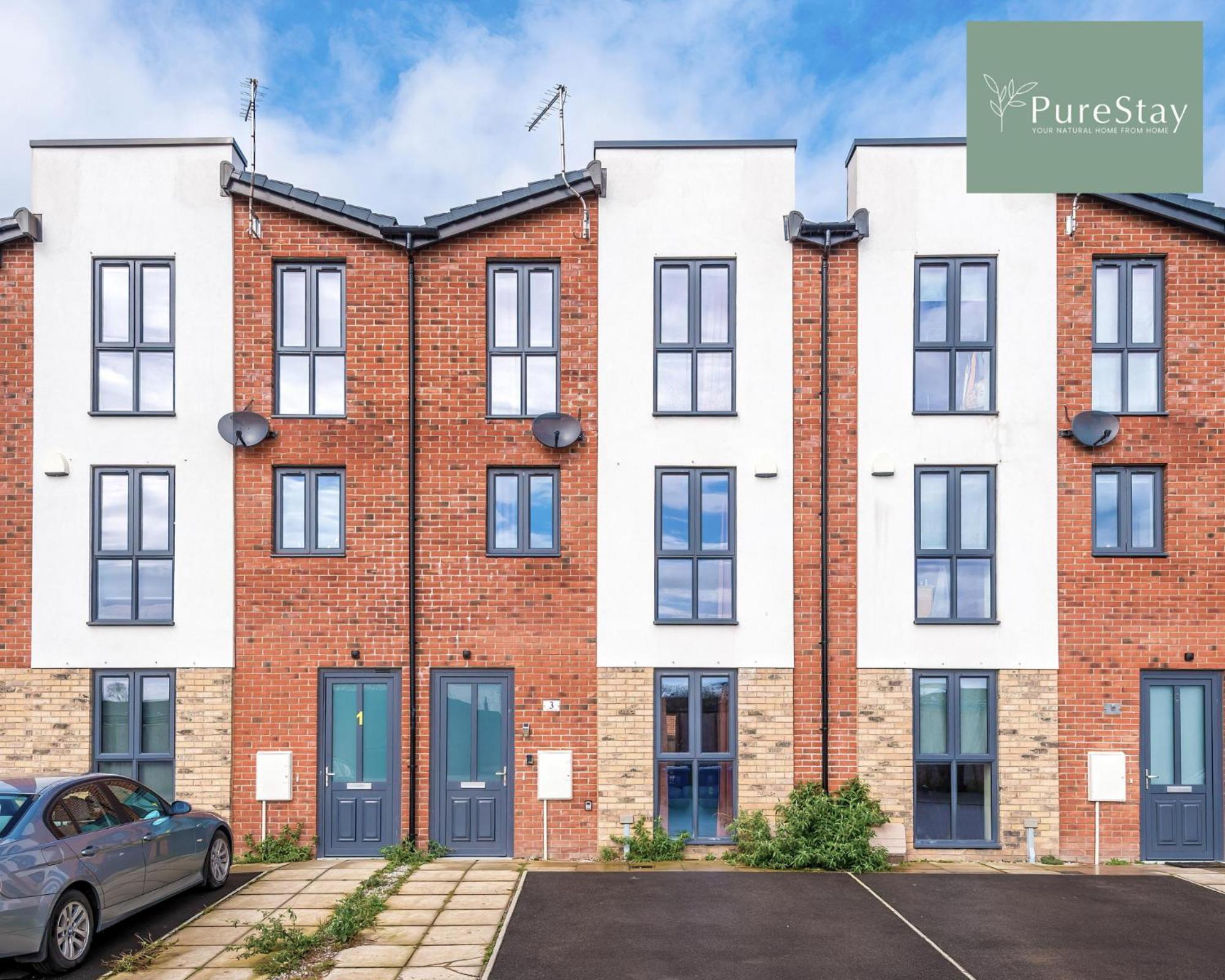 Stunning Five Bedroom Manchester House With Free Parking By Purestay Short Lets & Serviced Accommodation Екстериор снимка