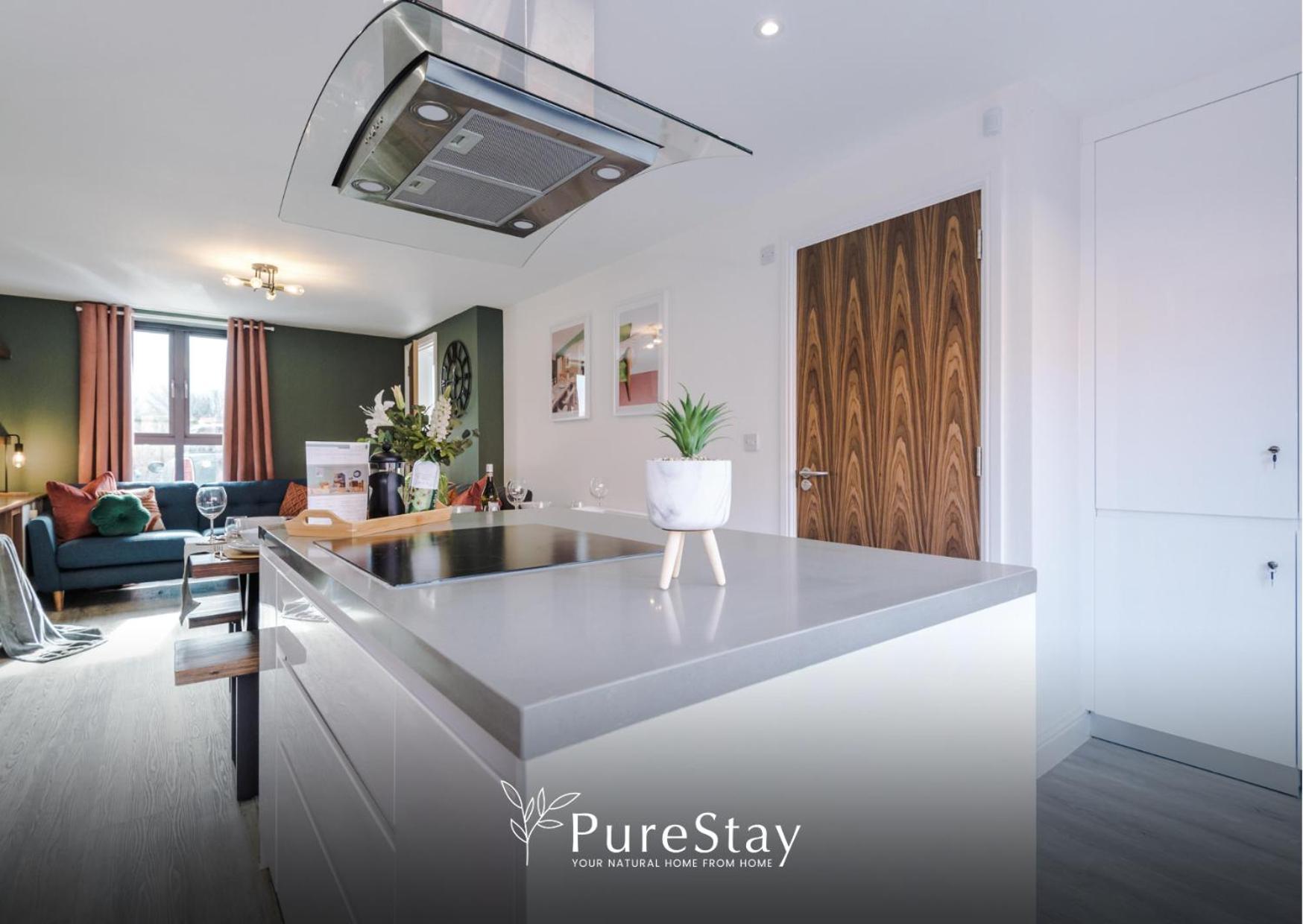 Stunning Five Bedroom Manchester House With Free Parking By Purestay Short Lets & Serviced Accommodation Екстериор снимка