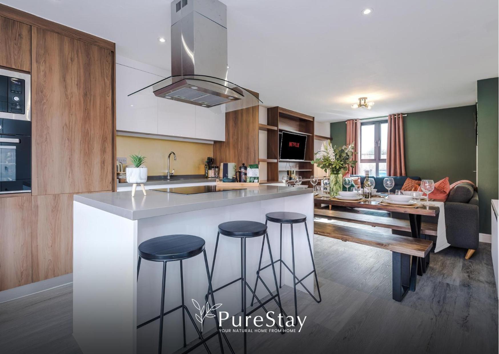 Stunning Five Bedroom Manchester House With Free Parking By Purestay Short Lets & Serviced Accommodation Екстериор снимка